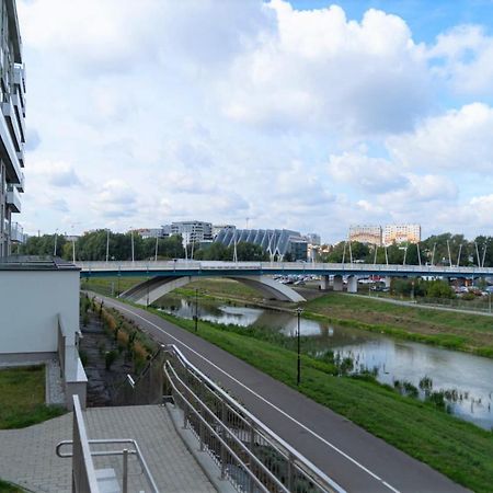 Capital Towers - Apartament Pop-Art Z Widokiem Na Rzeke Rzeszów Εξωτερικό φωτογραφία