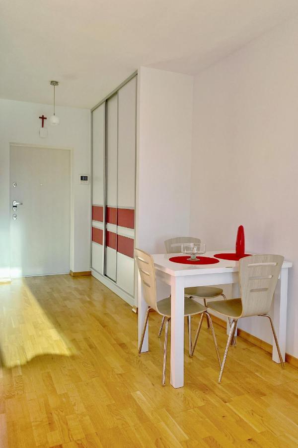Capital Towers - Apartament Pop-Art Z Widokiem Na Rzeke Rzeszów Εξωτερικό φωτογραφία