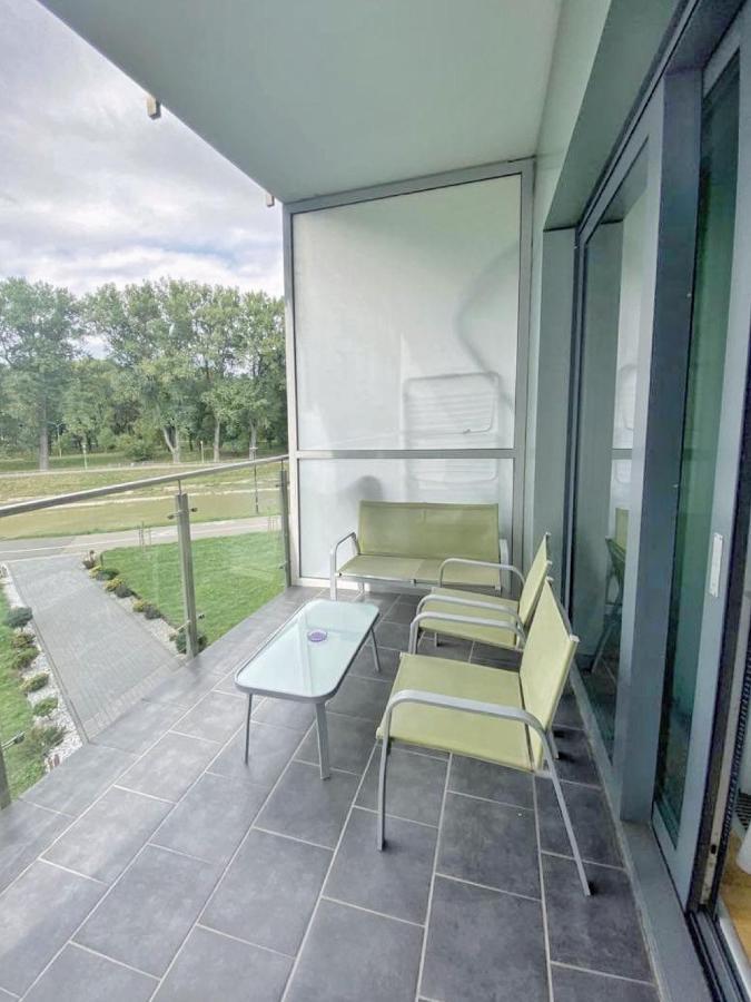 Capital Towers - Apartament Pop-Art Z Widokiem Na Rzeke Rzeszów Εξωτερικό φωτογραφία